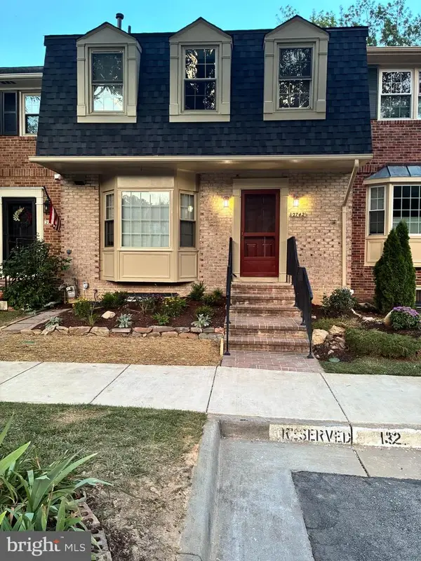 2742 Carter Farm Ct, ALEXANDRIA, VA 22306