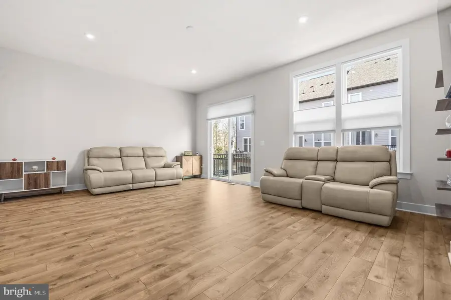 2433 Liberty Loop, Herndon, VA 20171 - #2