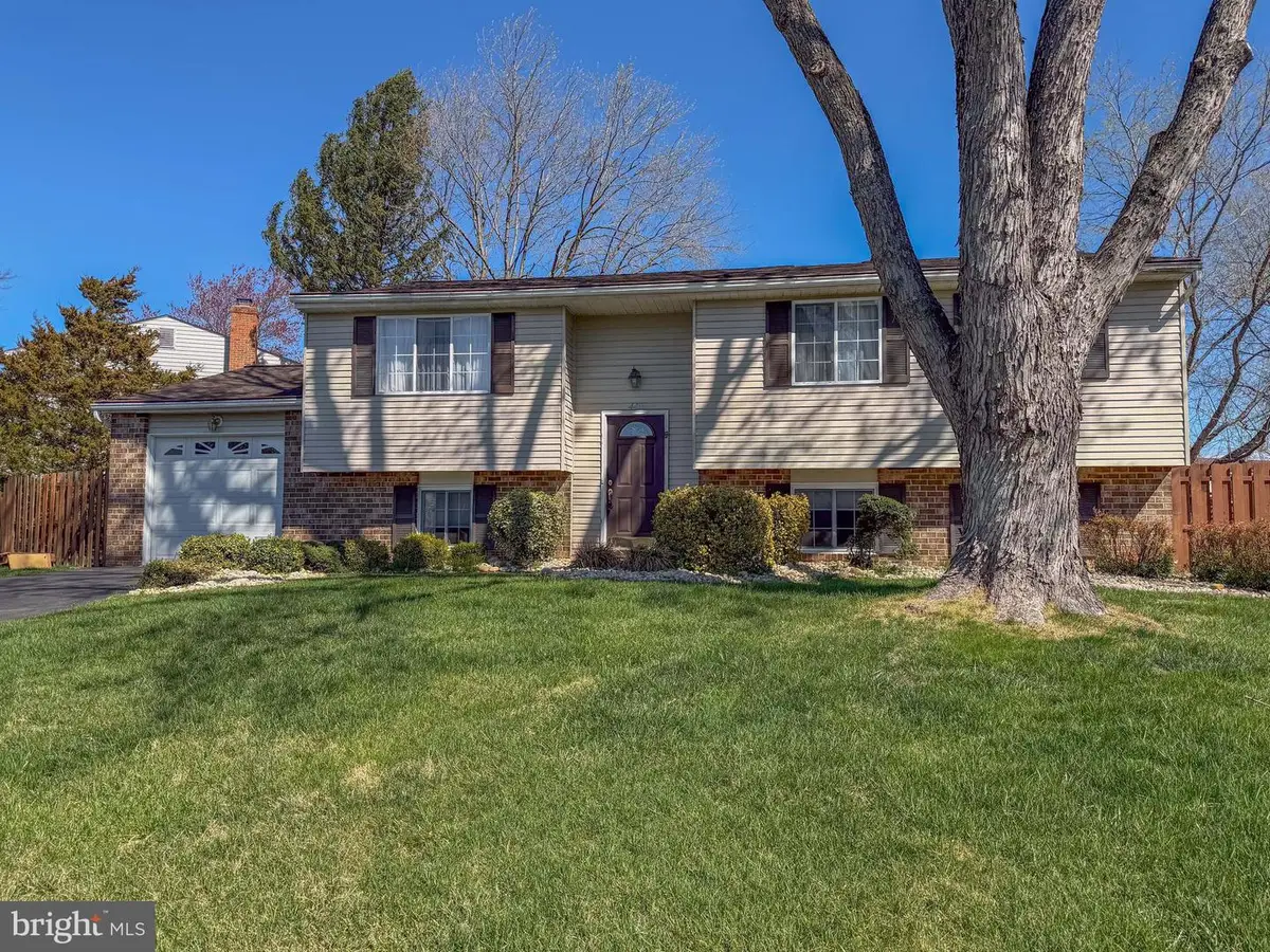 4407 Vantage Ct, Alexandria, VA 22306 - #1