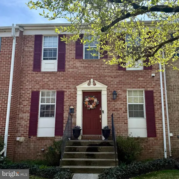 5511 Winford Ct, FAIRFAX, VA 22032