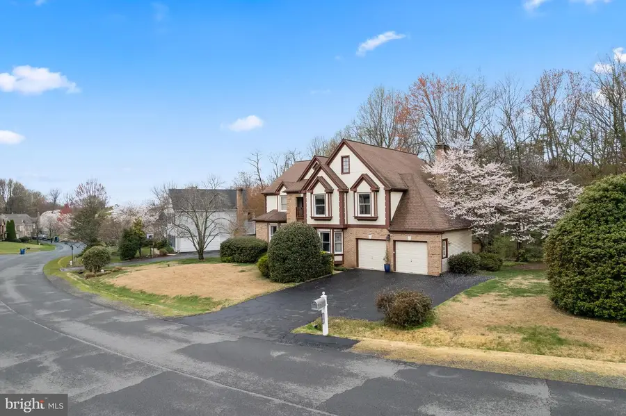 11670 Gilman Ln, Herndon, VA 20170 - #2