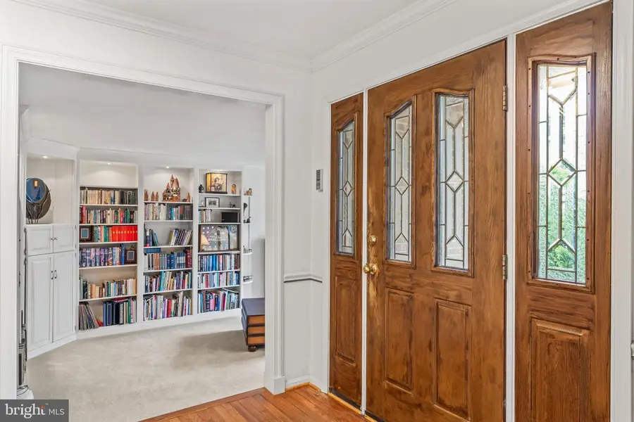 11670 Gilman Ln, Herndon, VA 20170 - #3