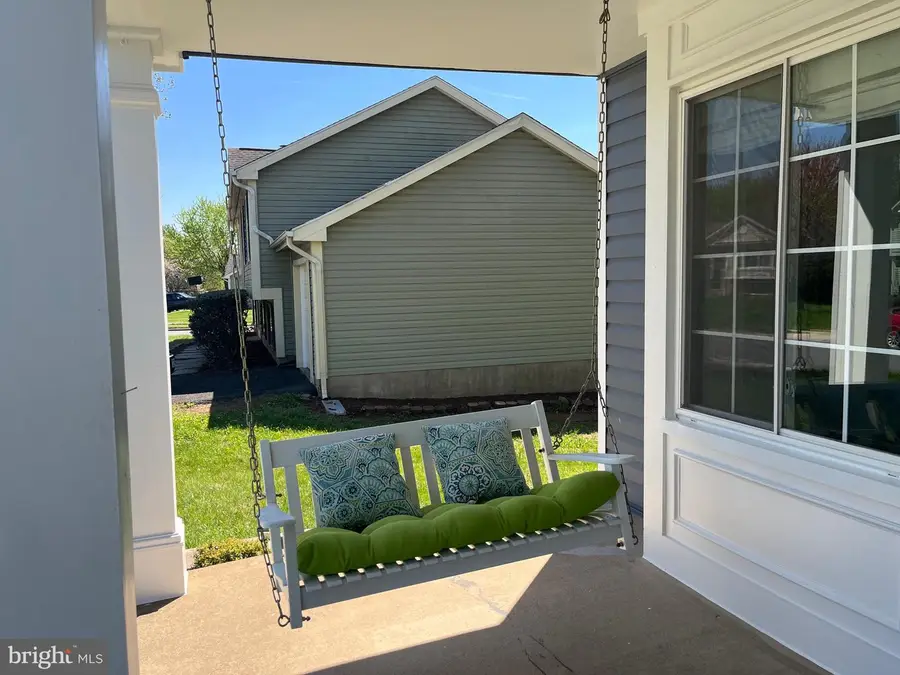 3869 Beech Down Dr, Chantilly, VA 20151 - #2