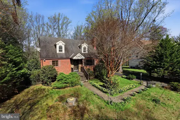 4728 Groves Ln, FAIRFAX, VA 22030