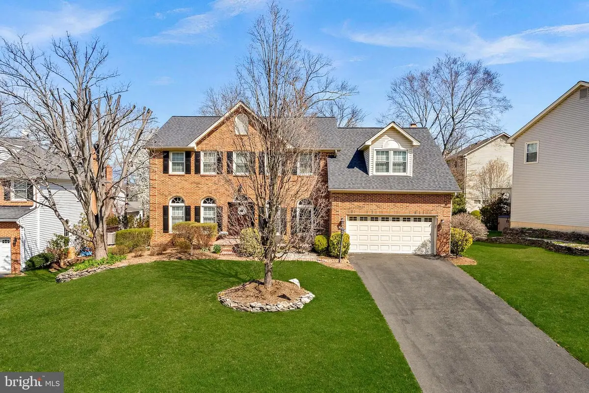 6625 Rock Lawn Dr, Clifton, VA 20124 - #1