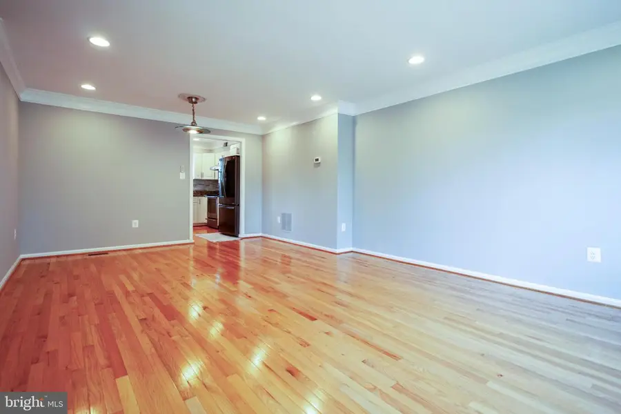 9120 Sweet Spice Ct, Springfield, VA 22152 - #3