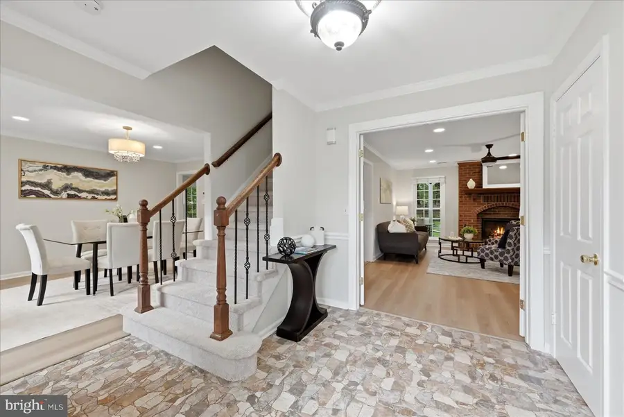 3244 Duck Pond Ct, Herndon, VA 20171 - #2