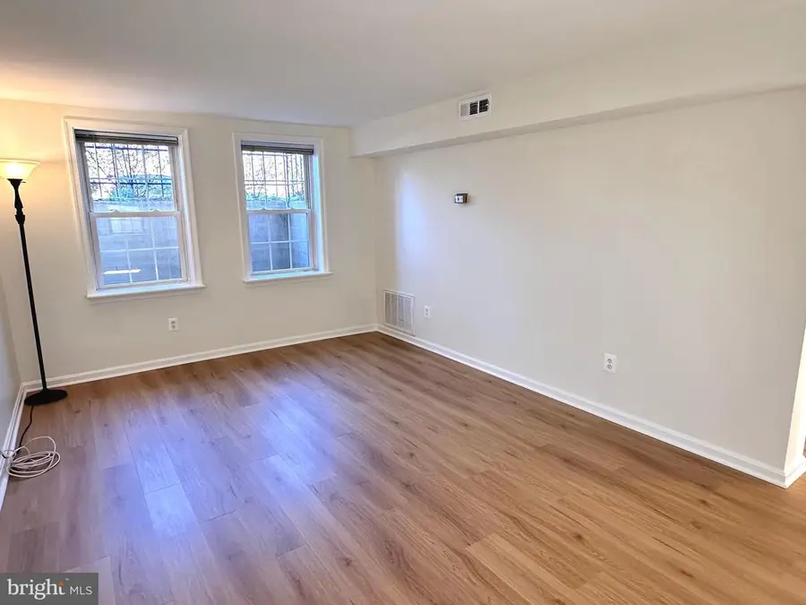 6614 10th St #j, Alexandria, VA 22307 - #2