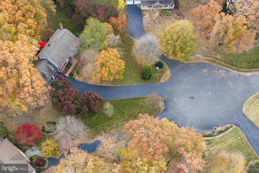 9701 Tree Hollow Ct, Fairfax Station, VA 22039 - #2