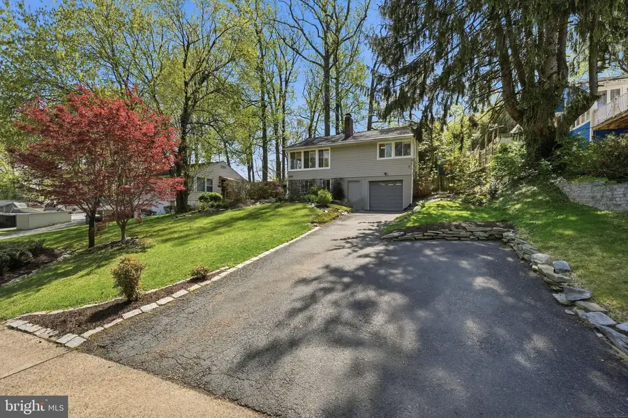 7107 Woodley Ln, Falls Church, VA 22042 - #2