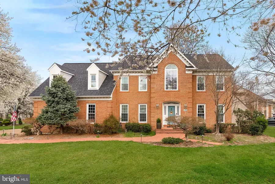 8605 Woodwren Ter, Fairfax Station, VA 22039 - #2