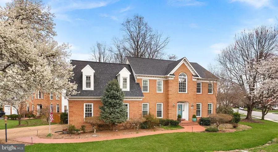 8605 Woodwren Ter, Fairfax Station, VA 22039 - #3