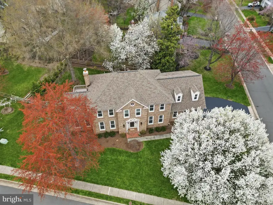 6618 Mccambell Cluster, Centreville, VA 20120 - #2