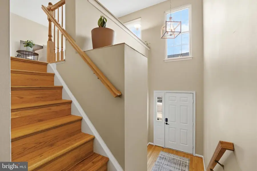 5146 Ballycastle Cir, Alexandria, VA 22315 - #3