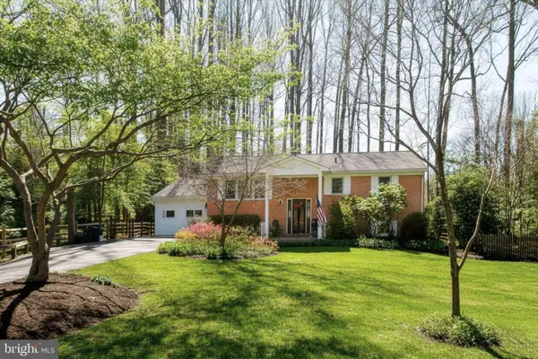 12415 Caisson Rd, FAIRFAX, VA 22030