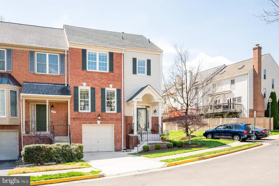 9433 William Kirk Ln, Burke, VA 22015 - #3