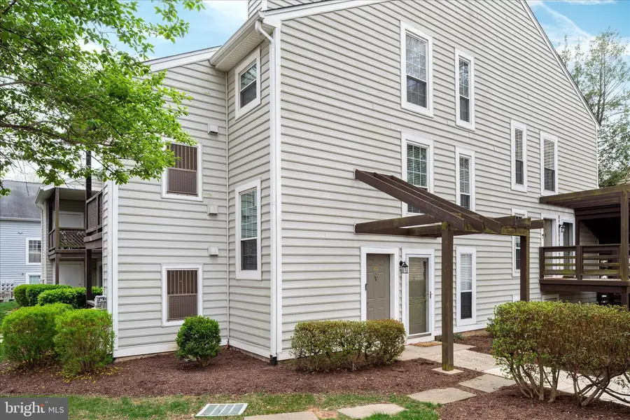 10198 Oakton Terrace Rd, Oakton, VA 22124 - #2