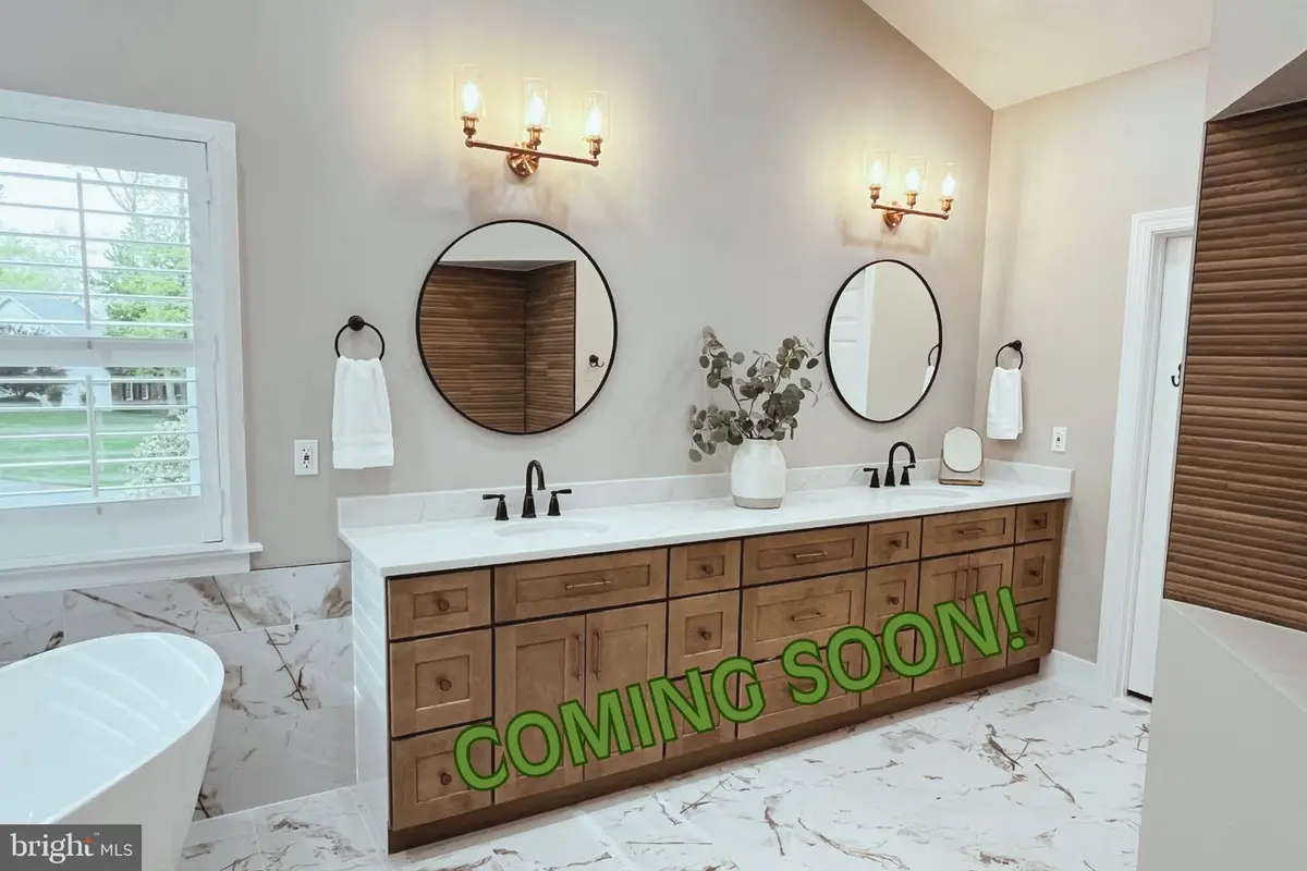 7513 Detwiller Dr, Clifton, VA 20124 - #1