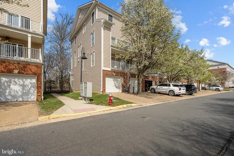12444-a Liberty Bridge Rd #301a, Fairfax, VA 22033 - #2