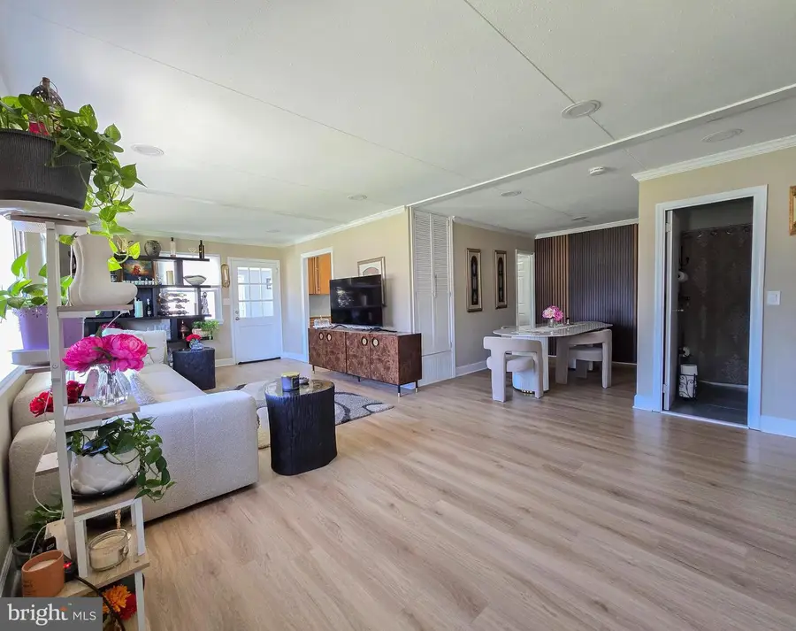 6421 Inwood Dr, Springfield, VA 22150 - #2