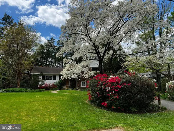 6523 Kerns Rd, FALLS CHURCH, VA 22044