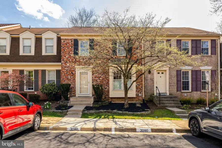 9607 Scotch Haven Dr, Vienna, VA 22181 - #3