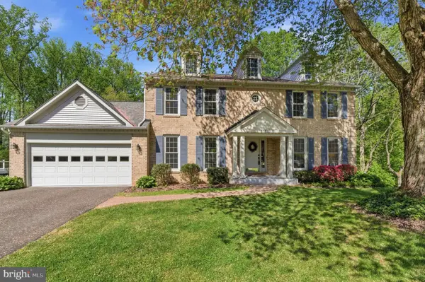 8101 Overlake Ct, FAIRFAX STATION, VA 22039