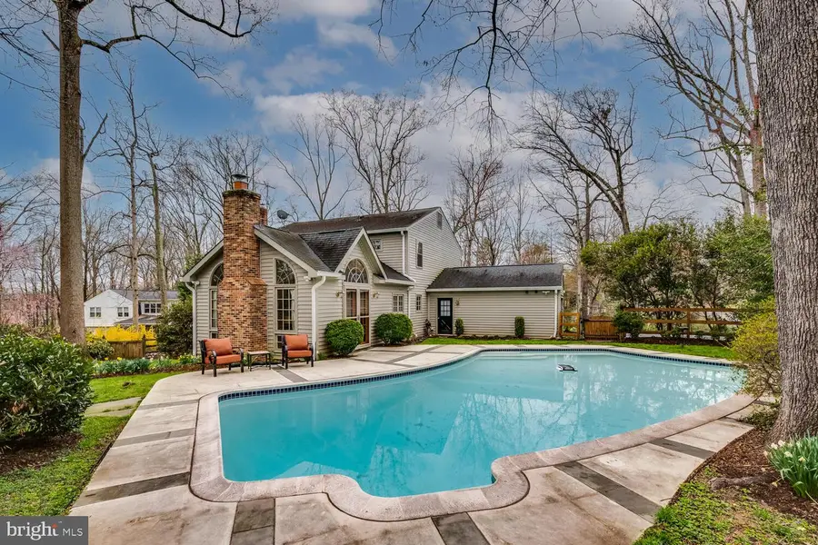 723 Forest Park Rd, Great Falls, VA 22066 - #2