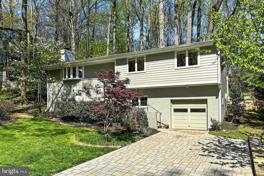 6362 Burton Cir, Falls Church, VA 22041 - #3