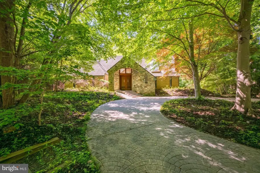 7575 Potomac Falls Rd, McLean, VA 22102 - #2