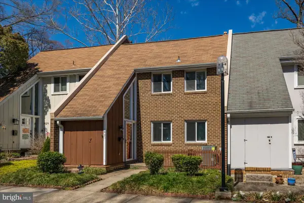 1431 Greenmont Ct, RESTON, VA 20190