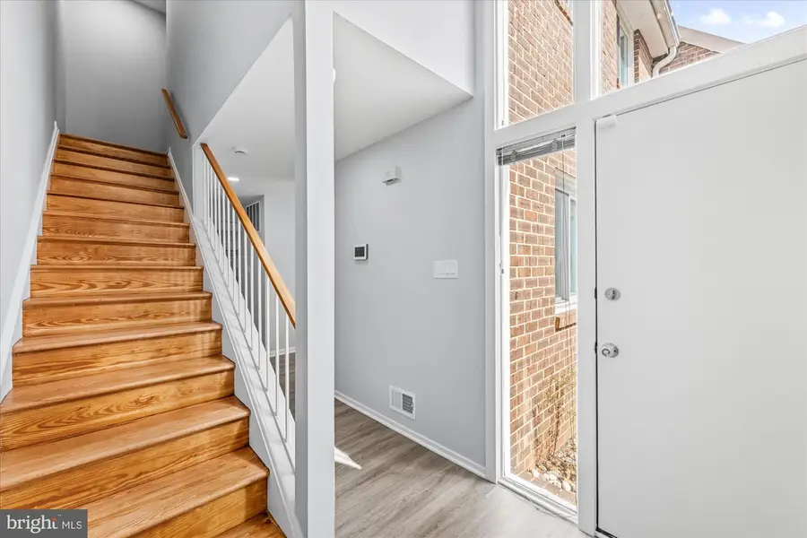 1431 Greenmont Ct, Reston, VA 20190 - #2