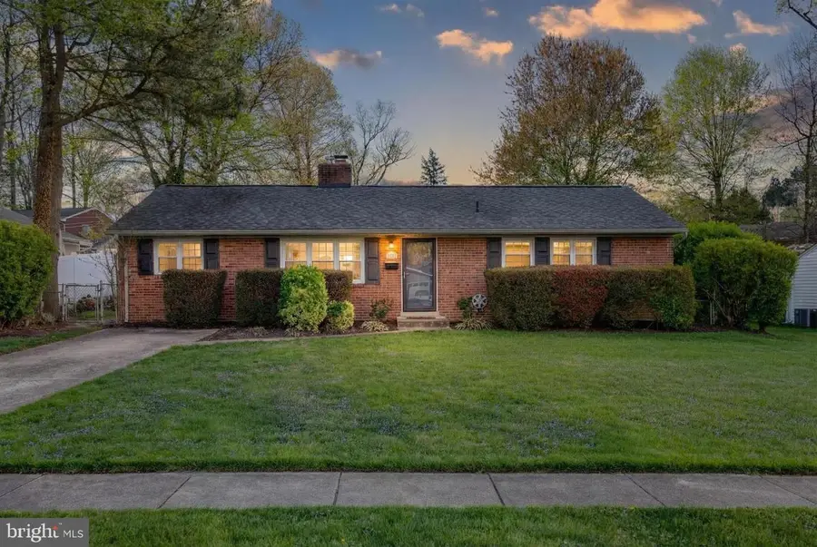 5504 Kathleen Pl, Springfield, VA 22151 - #2