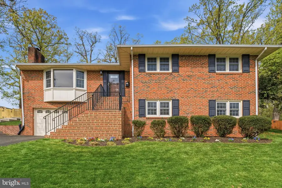 5908 Bush Hill Dr, Alexandria, VA 22310 - #2