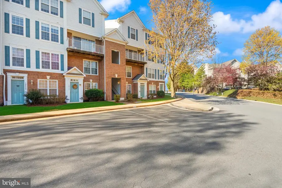 12739 Fair Crest Ct #301, Fairfax, VA 22033 - #3