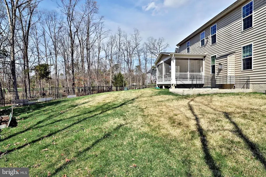 6820 Lilly Belle Ct, Centreville, VA 20120 - #3