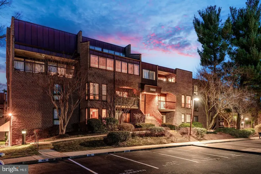 11252 Chestnut Grove Sq #26, Reston, VA 20190 - #2