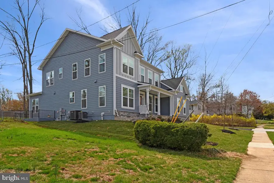 8205 Dabney Ave, Springfield, VA 22152 - #2