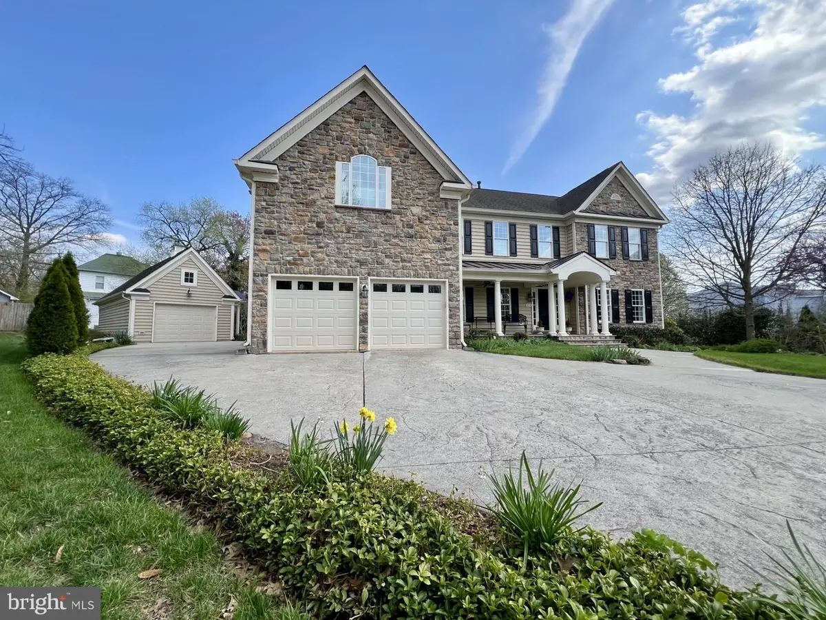 888 Ballou St, Herndon, VA 20170 - #1