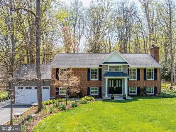 9201 Weant Dr, GREAT FALLS, VA 22066