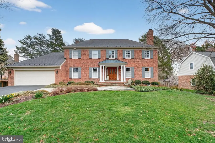 1205 Suffield Dr, McLean, VA 22101 - #2