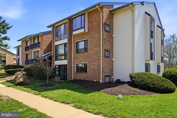 10222 Bushman Dr #8101, OAKTON, VA 22124