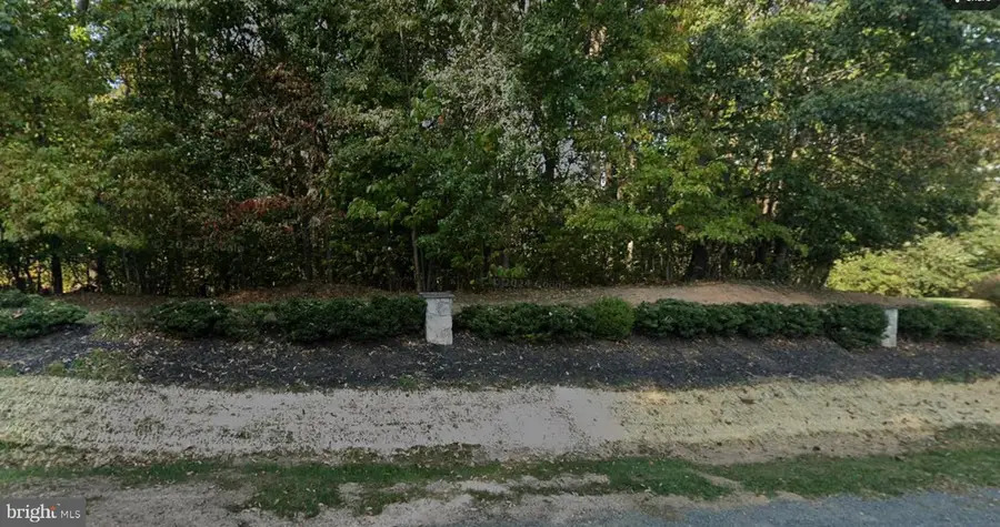 10848 Patowmack Dr, Great Falls, VA 22066 - #2