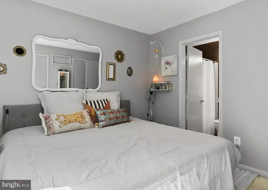 5680 White Dove Ln, Clifton, VA 20124 - #3