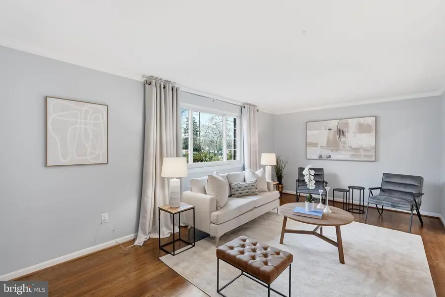 5506 Kempton Dr, Springfield, VA 22151 - #3