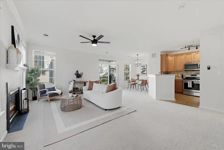 13046 Cabin Creek Rd, Herndon, VA 20171 - #3