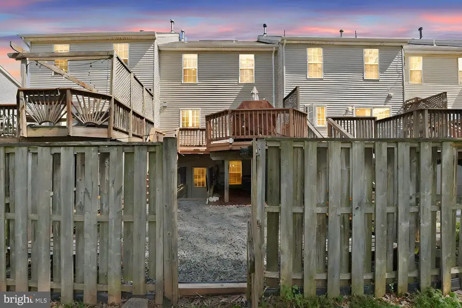 5982 Manorwood Dr, Centreville, VA 20120 - #2