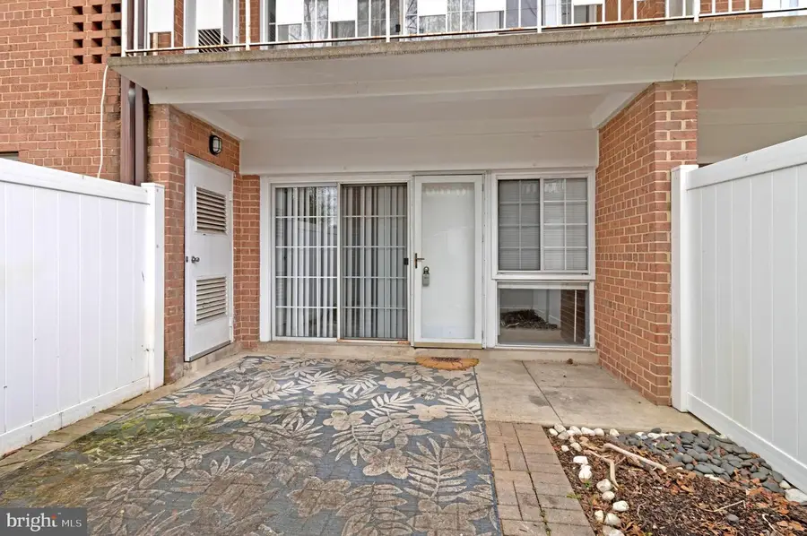 5613 Franconia Rd #103, Alexandria, VA 22310 - #2