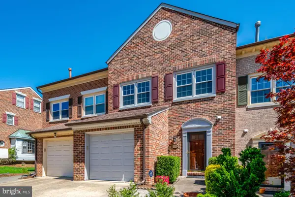 5883 Woodfield Estates Dr, ALEXANDRIA, VA 22310