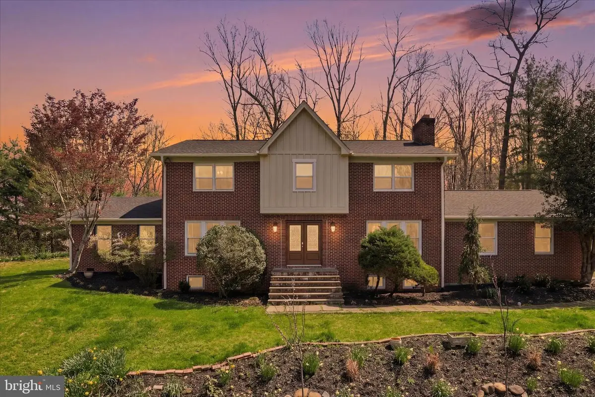 7501 Evans Ford Rd, Clifton, VA 20124 - #1